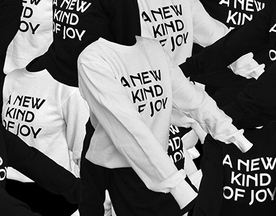 Куртки от Saint Laurent за 300 тысяч рублей: в сети обсуждают свадебные наряды Шамана и Екатерины Мизулиной